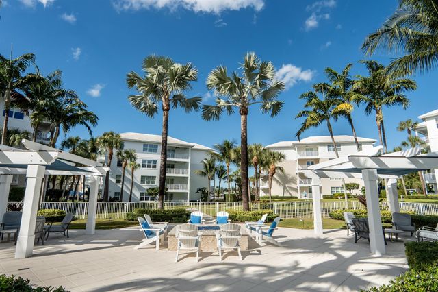 822 Bay Colony Drive S 822, Juno Beach, FL 33408