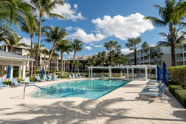 822 Bay Colony Drive S 822, Juno Beach, FL 33408