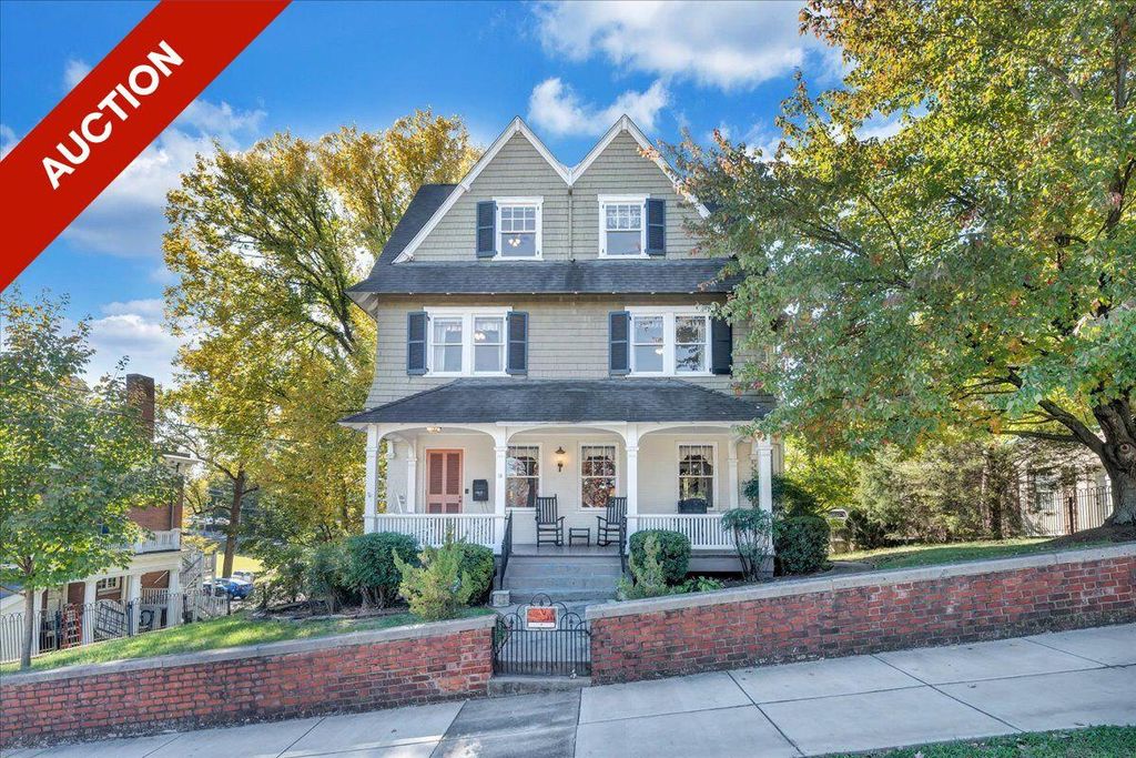 18 Mountain AVE, Roanoke, VA 24016
