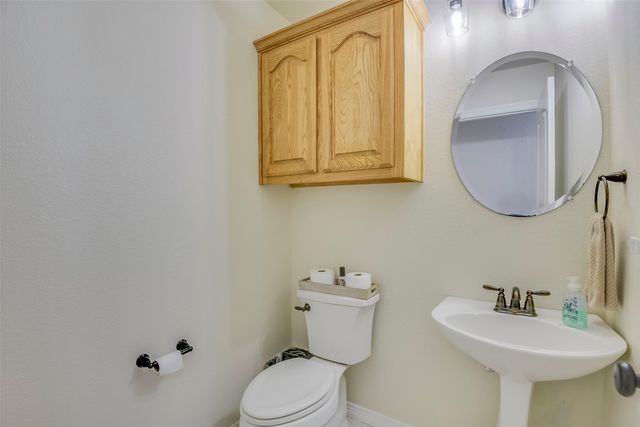 8051 Mavis Avenue, Waxahachie, TX 75167