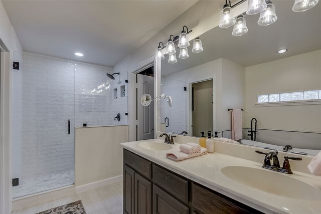 8051 Mavis Avenue, Waxahachie, TX 75167