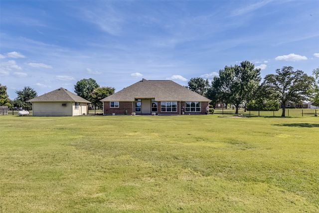 8051 Mavis Avenue, Waxahachie, TX 75167