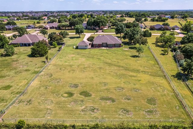 8051 Mavis Avenue, Waxahachie, TX 75167