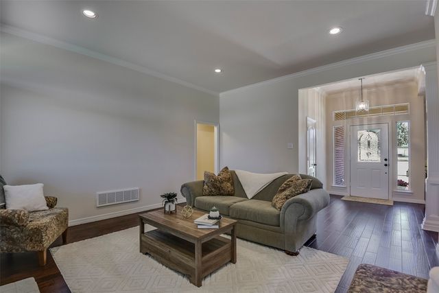 8051 Mavis Avenue, Waxahachie, TX 75167