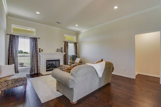8051 Mavis Avenue, Waxahachie, TX 75167