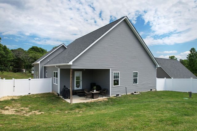 11741 Dolly Pond Road, Birchwood, TN 37308