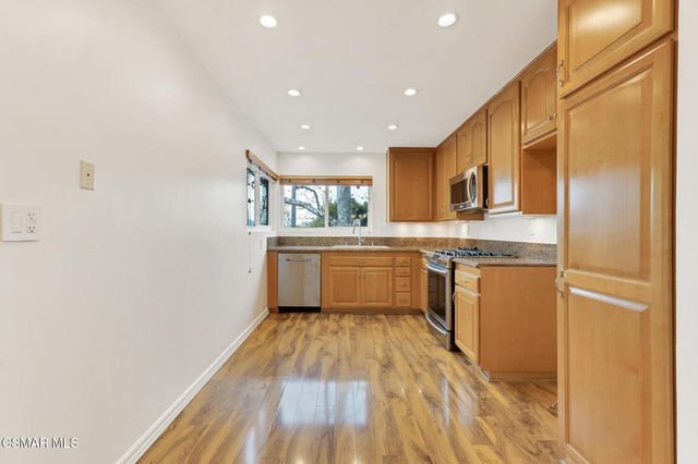 458 Serento Circle, Thousand Oaks, CA 91360