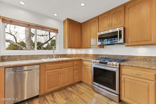 458 Serento Circle, Thousand Oaks, CA 91360