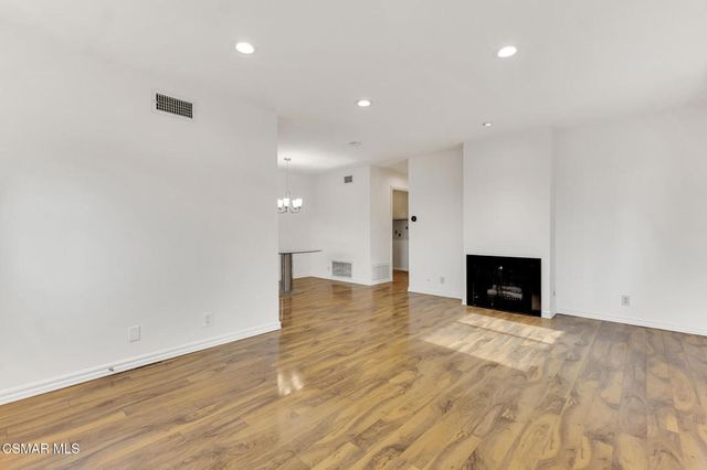 458 Serento Circle, Thousand Oaks, CA 91360