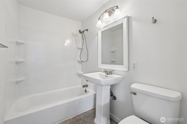 2404 S 121st Street, Seattle, WA 98168
