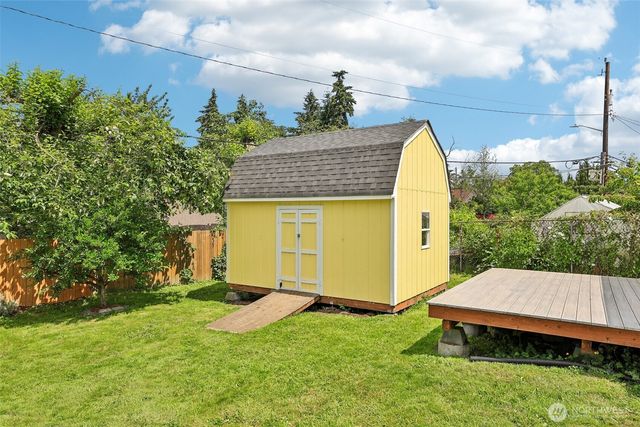 2404 S 121st Street, Seattle, WA 98168