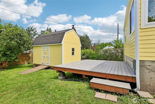 2404 S 121st Street, Seattle, WA 98168