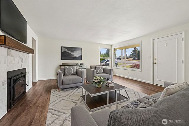 2404 S 121st Street, Seattle, WA 98168