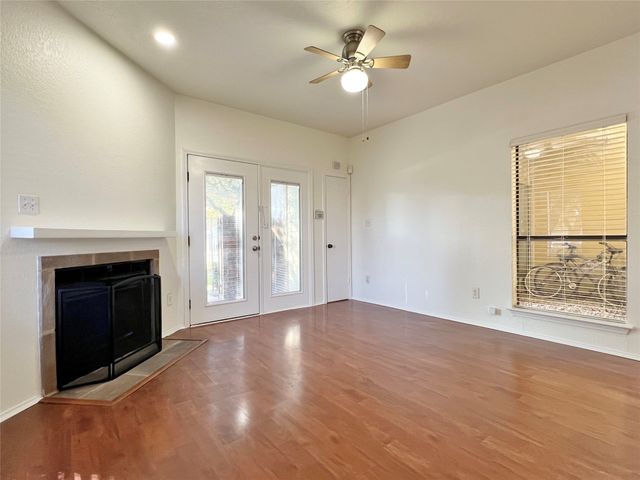 3117 Sondra Drive 103, Fort Worth, TX 76107