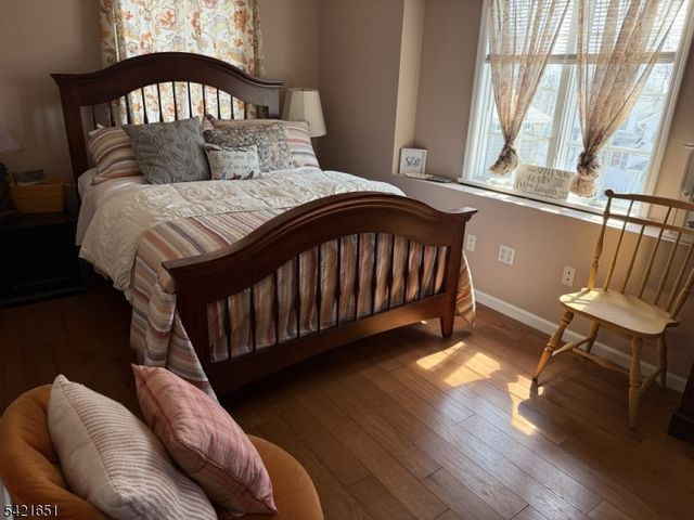 43 Busteed Dr, Midland Park Boro, NJ 07432