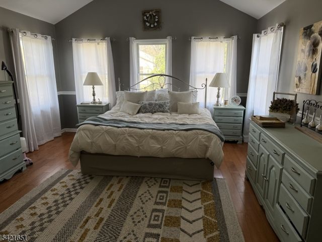 43 Busteed Dr, Midland Park Boro, NJ 07432