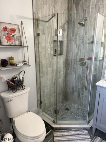 43 Busteed Dr, Midland Park Boro, NJ 07432