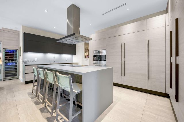 7900 SW 54th Ave, Miami, FL 33143