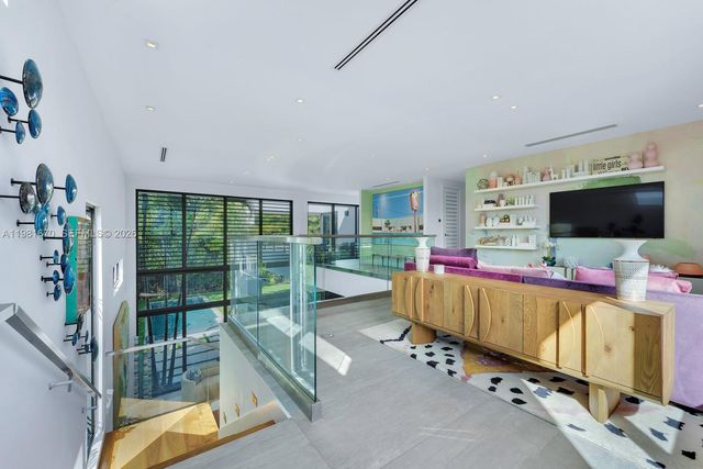 7900 SW 54th Ave, Miami, FL 33143