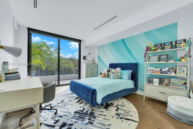 7900 SW 54th Ave, Miami, FL 33143