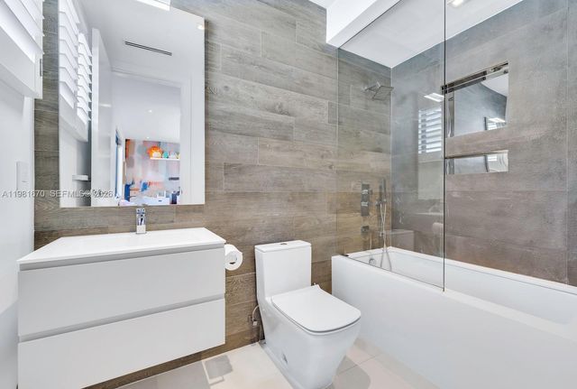 7900 SW 54th Ave, Miami, FL 33143