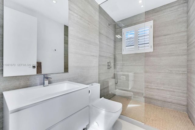 7900 SW 54th Ave, Miami, FL 33143