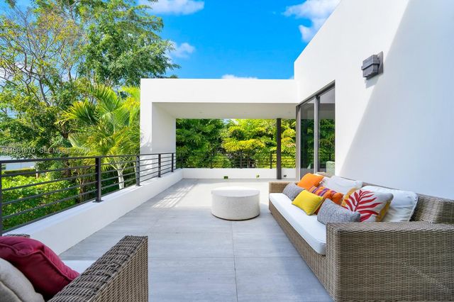 7900 SW 54th Ave, Miami, FL 33143