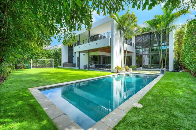 7900 SW 54th Ave, Miami, FL 33143