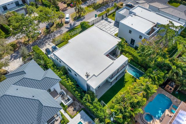 7900 SW 54th Ave, Miami, FL 33143