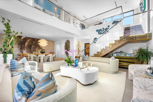 7900 SW 54th Ave, Miami, FL 33143