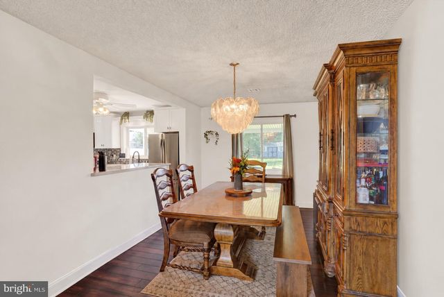 2116 BOXWOOD DR, Broomall, PA 19008