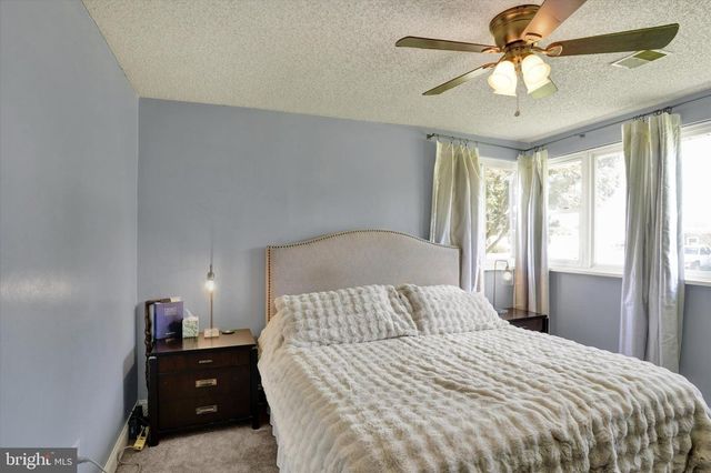 2116 BOXWOOD DR, Broomall, PA 19008
