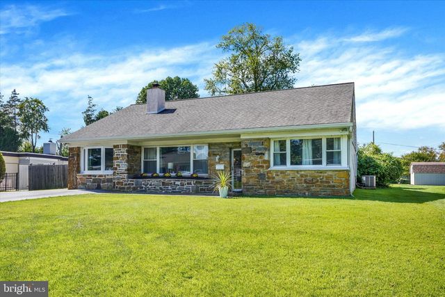 2116 BOXWOOD DR, Broomall, PA 19008