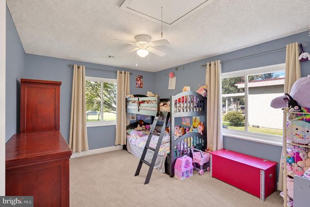 2116 BOXWOOD DR, Broomall, PA 19008