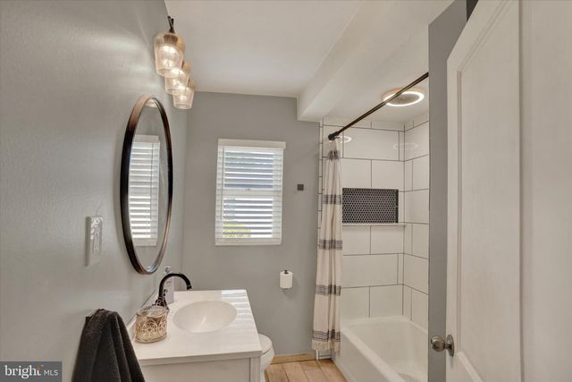 2116 BOXWOOD DR, Broomall, PA 19008
