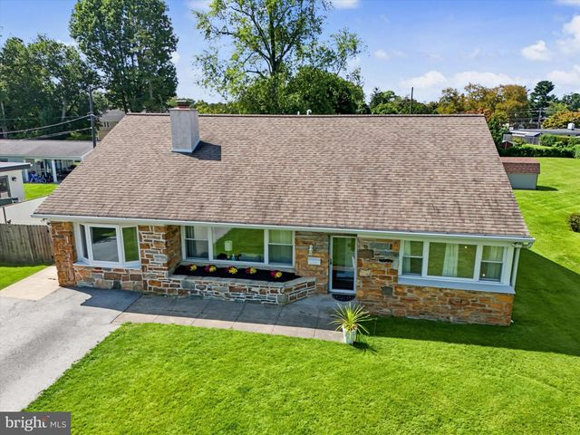 2116 BOXWOOD DR, Broomall, PA 19008