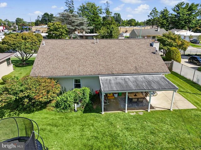 2116 BOXWOOD DR, Broomall, PA 19008