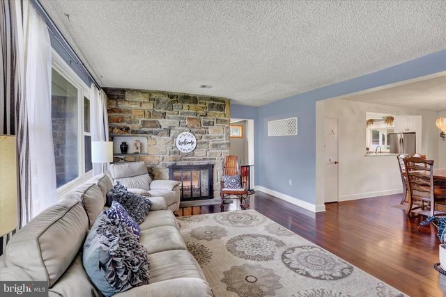 2116 BOXWOOD DR, Broomall, PA 19008