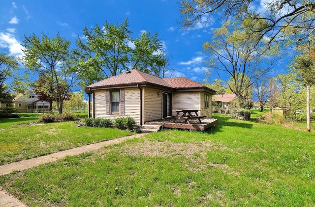1326 Barclay, Waterloo, IA 50703