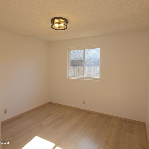 632 SW Sunwood Way, Grants Pass, OR 97526