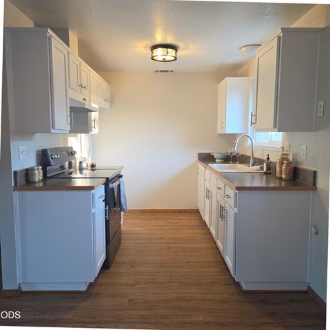 632 SW Sunwood Way, Grants Pass, OR 97526