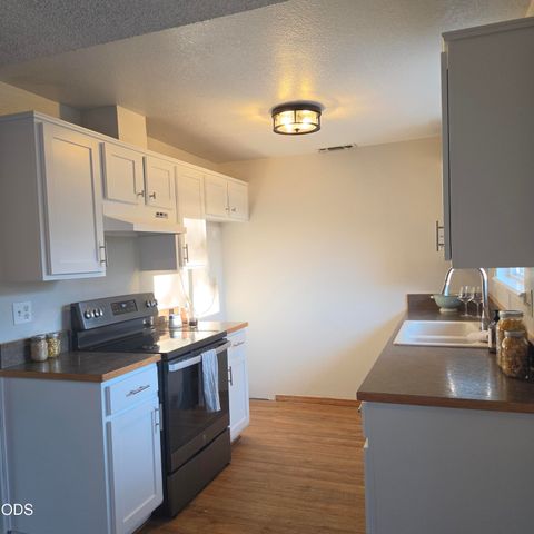 632 SW Sunwood Way, Grants Pass, OR 97526