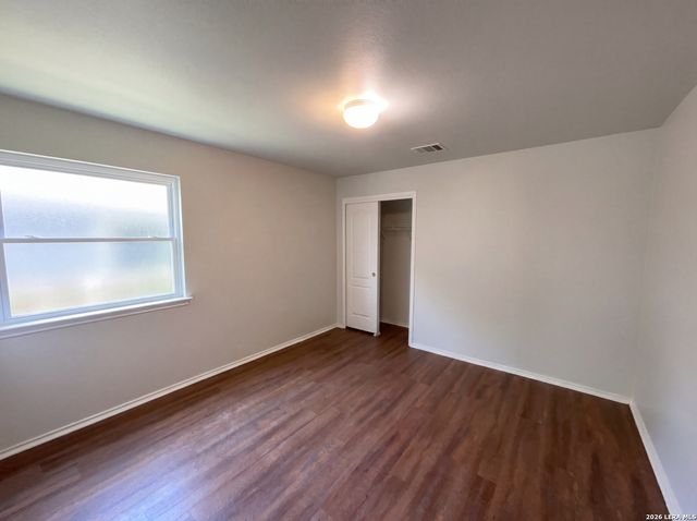 668 LYNX MTN, San Antonio, TX 78251