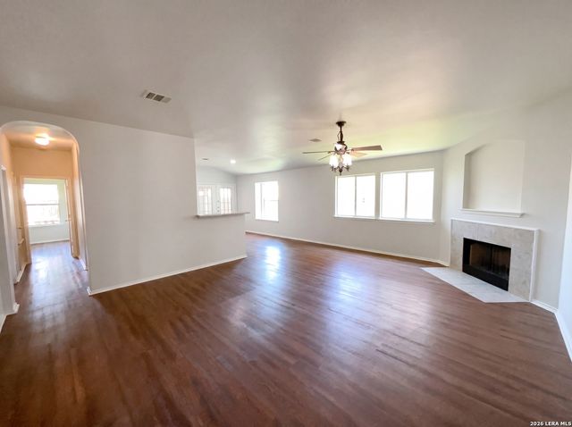 668 LYNX MTN, San Antonio, TX 78251