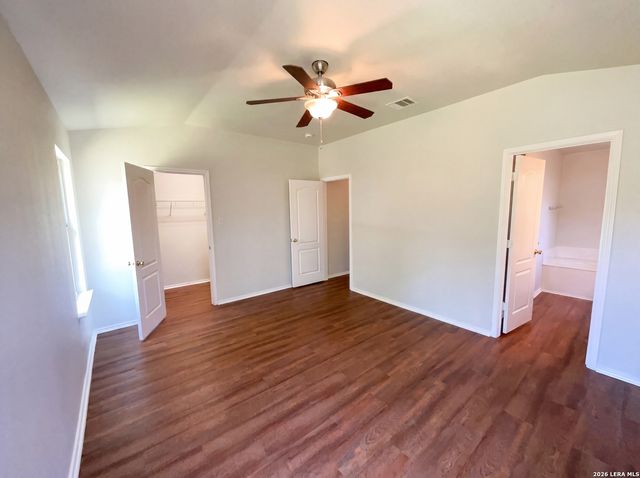 668 LYNX MTN, San Antonio, TX 78251