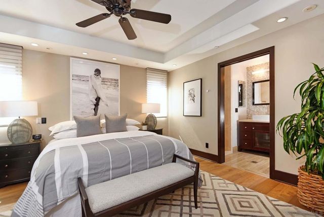 357 S Coast Blvd, La Jolla, CA 92037