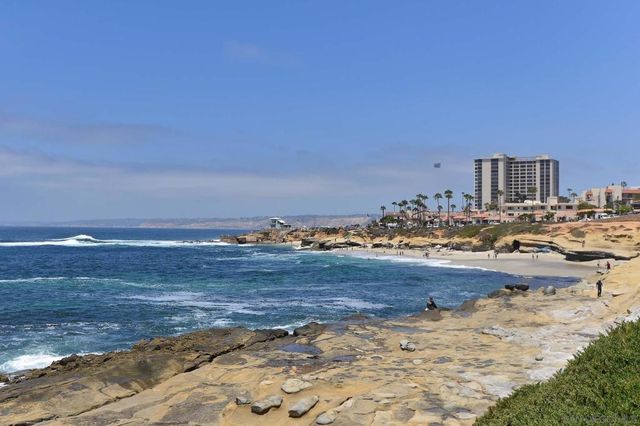 357 S Coast Blvd, La Jolla, CA 92037