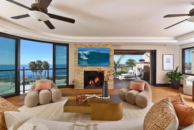 357 S Coast Blvd, La Jolla, CA 92037