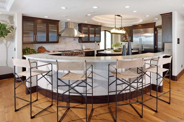 357 S Coast Blvd, La Jolla, CA 92037