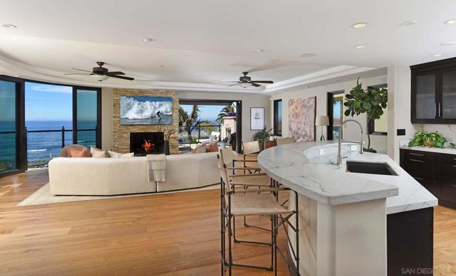 357 S Coast Blvd, La Jolla, CA 92037